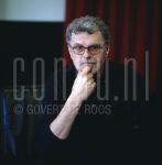 19-05-1999 Robert Long in Amsterdam, June 19, 1999.

[keywords]Posed, Eyecontact, Glasses[/keywords]
